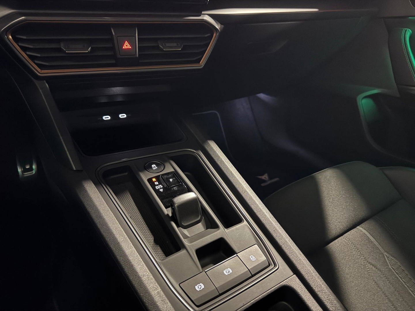 CUPRA Leon 1.4 e-Hybrid VZ Performance PANO ACC SFEER'