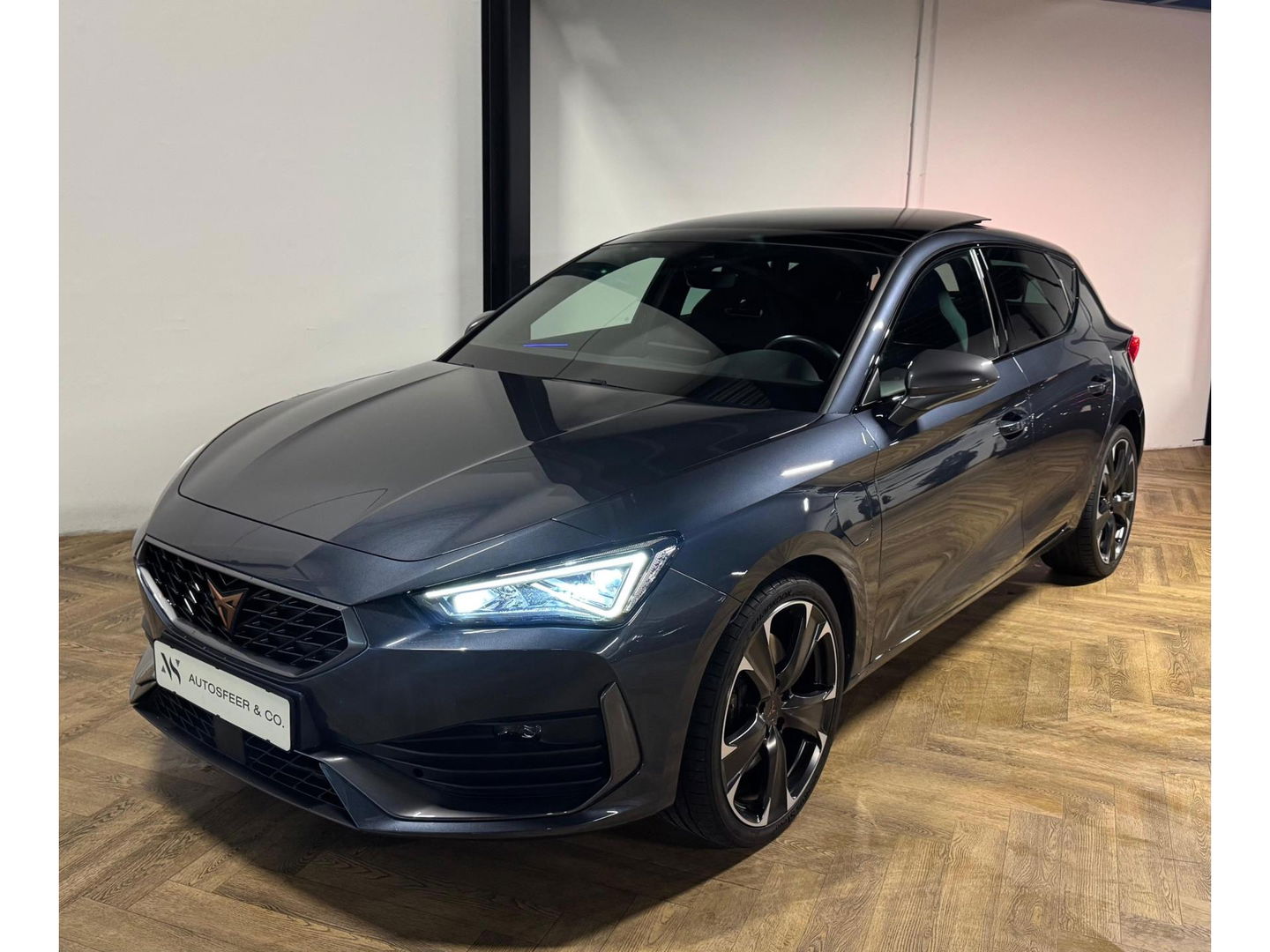 CUPRA Leon 1.4 e-Hybrid VZ Performance PANO ACC SFEER'