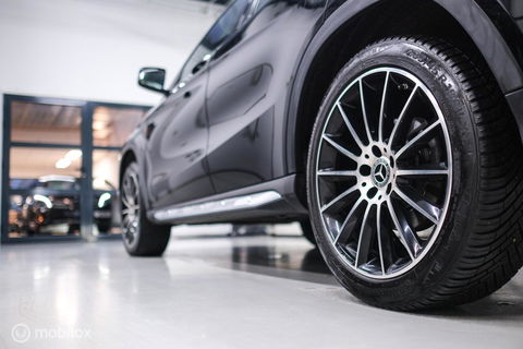 Mercedes-Benz GLA 250 4Matic Premium Plus AMG | Panorama | Adaptive cruise | Camera | All Seasons | Trekhaak | LED | Stoelverwarming | rijklaarpri