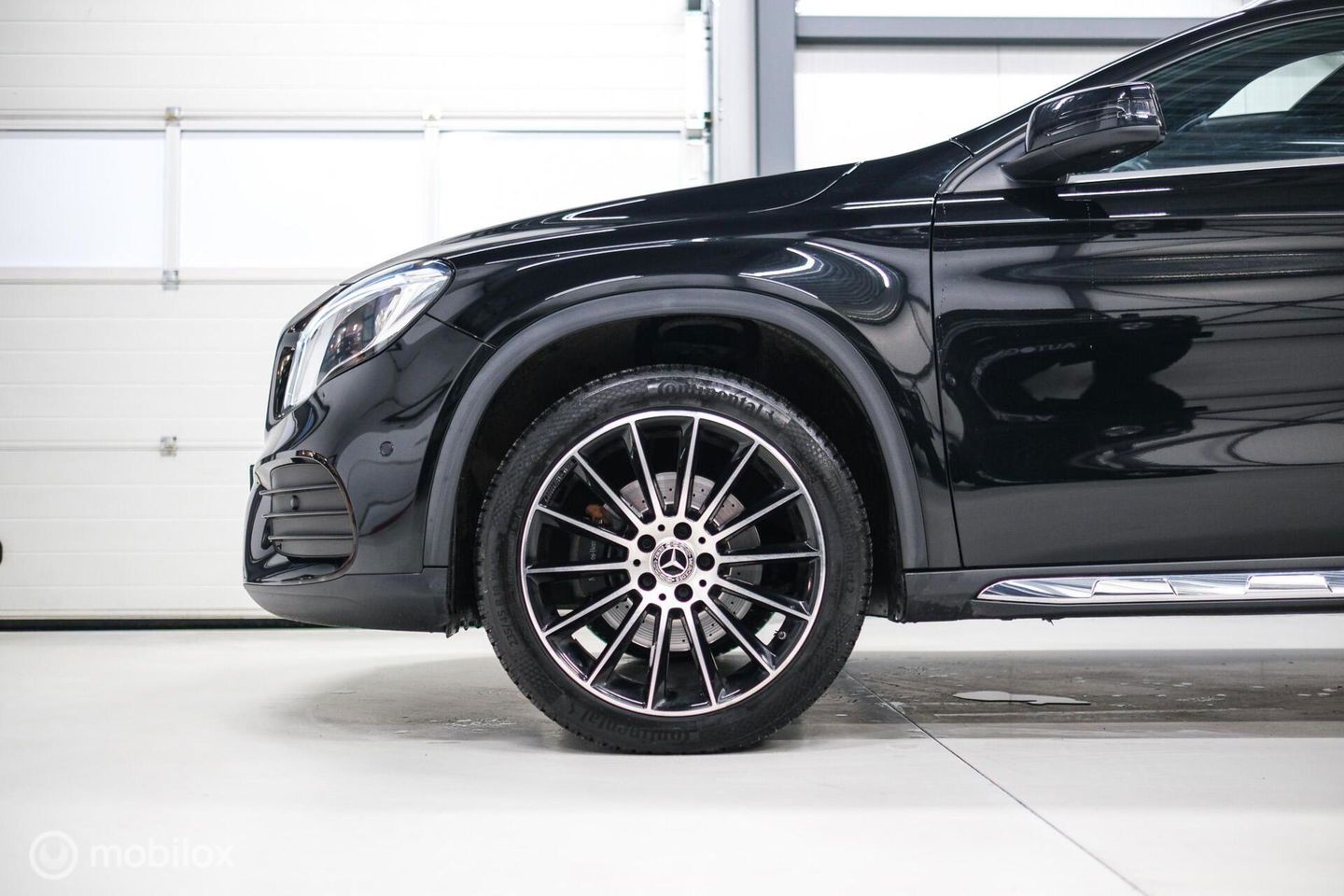 Mercedes-Benz GLA 250 4Matic Premium Plus AMG | Panorama | Adaptive cruise | Camera | All Seasons | Trekhaak | LED | Stoelverwarming | rijklaarpri