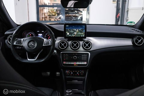 Mercedes-Benz GLA 250 4Matic Premium Plus AMG | Panorama | Adaptive cruise | Camera | All Seasons | Trekhaak | LED | Stoelverwarming | rijklaarpri