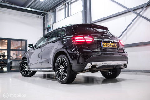 Mercedes-Benz GLA 250 4Matic Premium Plus AMG | Panorama | Adaptive cruise | Camera | All Seasons | Trekhaak | LED | Stoelverwarming | rijklaarpri
