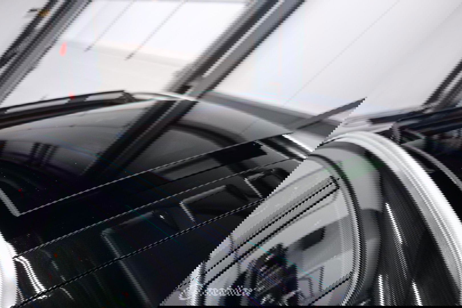 Mercedes-Benz GLA 250 4Matic Premium Plus AMG | Panorama | Adaptive cruise | Camera | All Seasons | Trekhaak | LED | Stoelverwarming | rijklaarpri