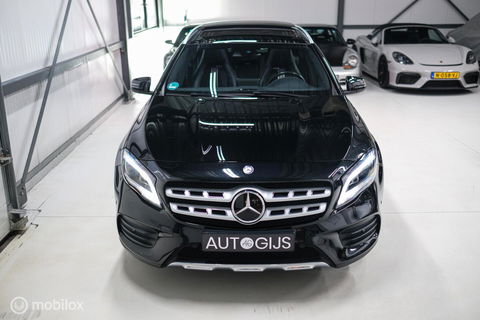 Mercedes-Benz GLA 250 4Matic Premium Plus AMG | Panorama | Adaptive cruise | Camera | All Seasons | Trekhaak | LED | Stoelverwarming | rijklaarpri