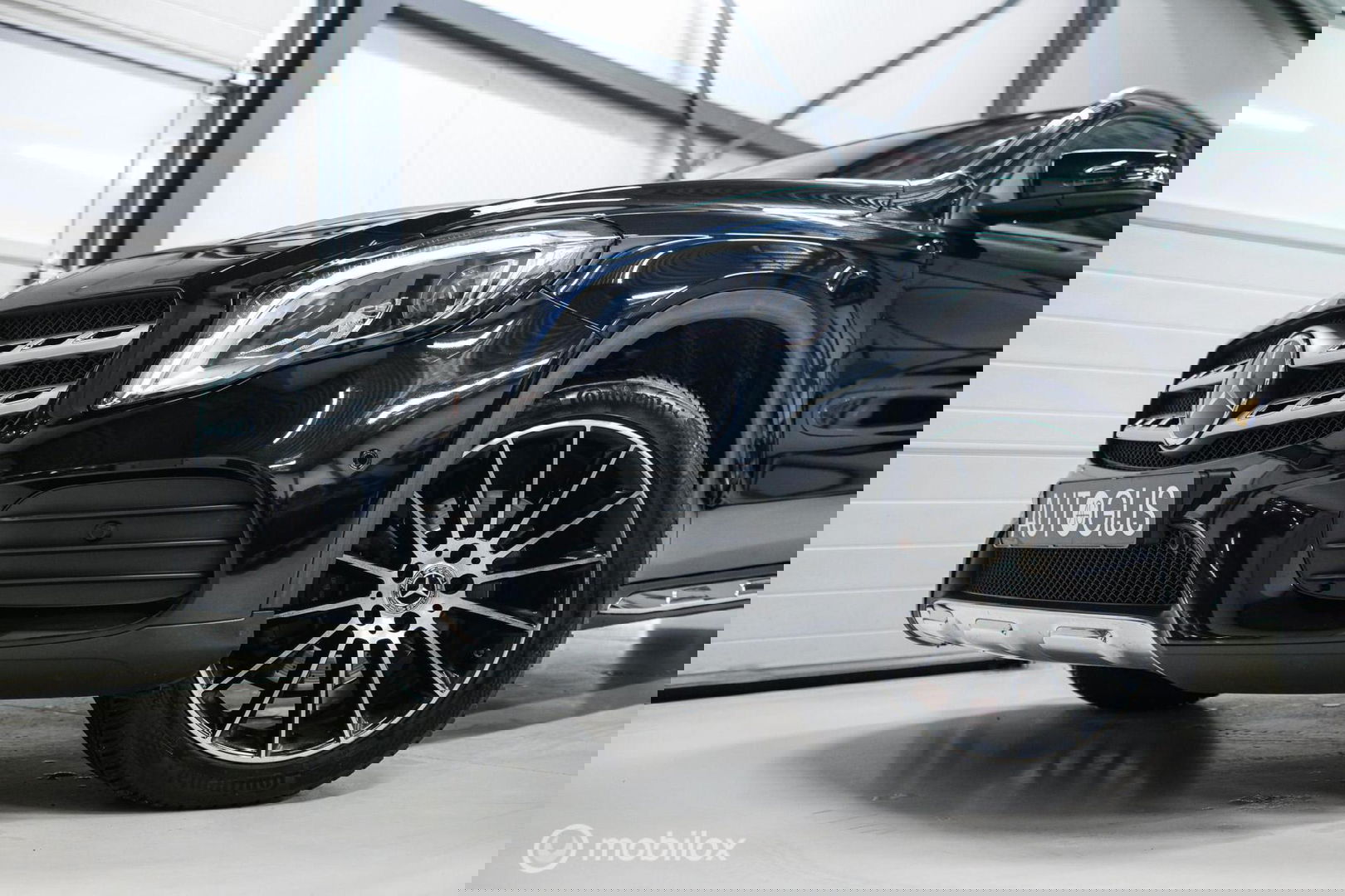 Mercedes-Benz GLA 250 4Matic Premium Plus AMG | Panorama | Adaptive cruise | Camera | All Seasons | Trekhaak | LED | Stoelverwarming | rijklaarpri