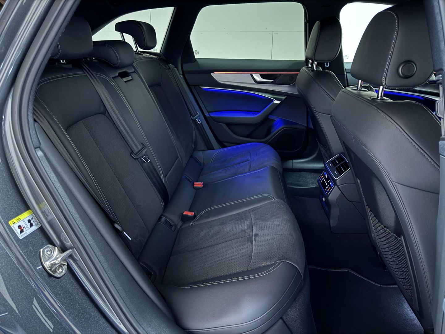 Audi A6 Avant 55 TFSI e Quattro Competition S-Line Edition Pano HUD Sfeer