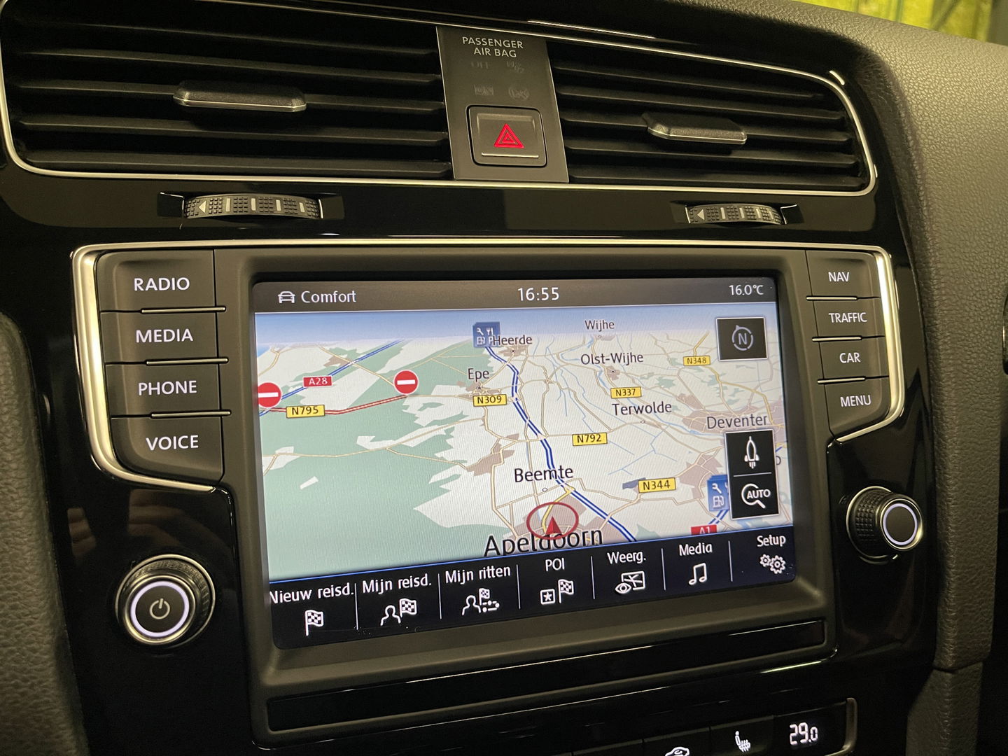 Volkswagen Golf 1.4 TSI ACT Highline | Automaat! | Panoramadak | Leder | Adaptieve Cruise Control | Lane Assist | Camera | Stoelverwarming | Xenon | Navigatie | Bluetooth | Grootlicht Assistent |