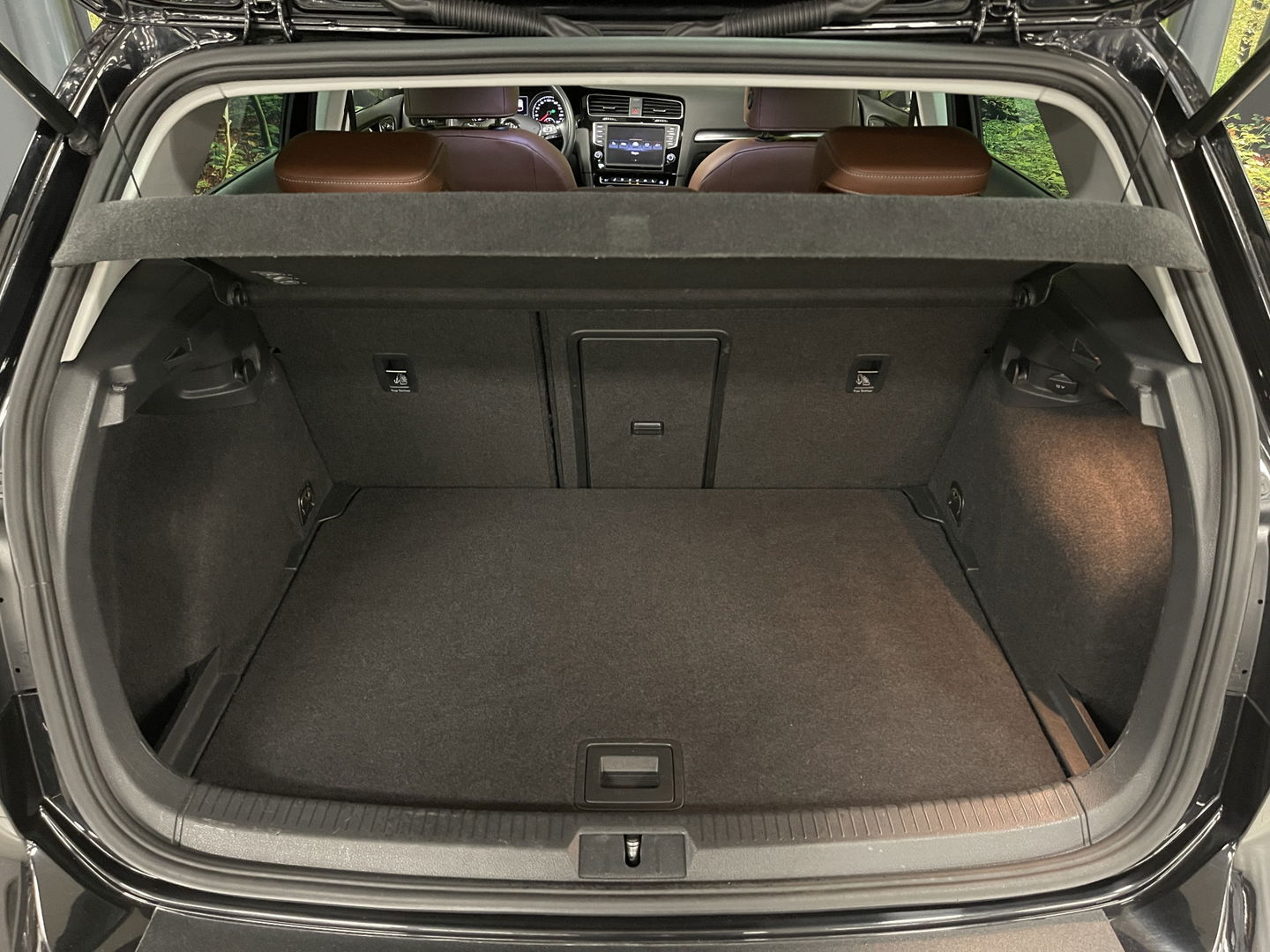 Volkswagen Golf 1.4 TSI ACT Highline | Automaat! | Panoramadak | Leder | Adaptieve Cruise Control | Lane Assist | Camera | Stoelverwarming | Xenon | Navigatie | Bluetooth | Grootlicht Assistent |