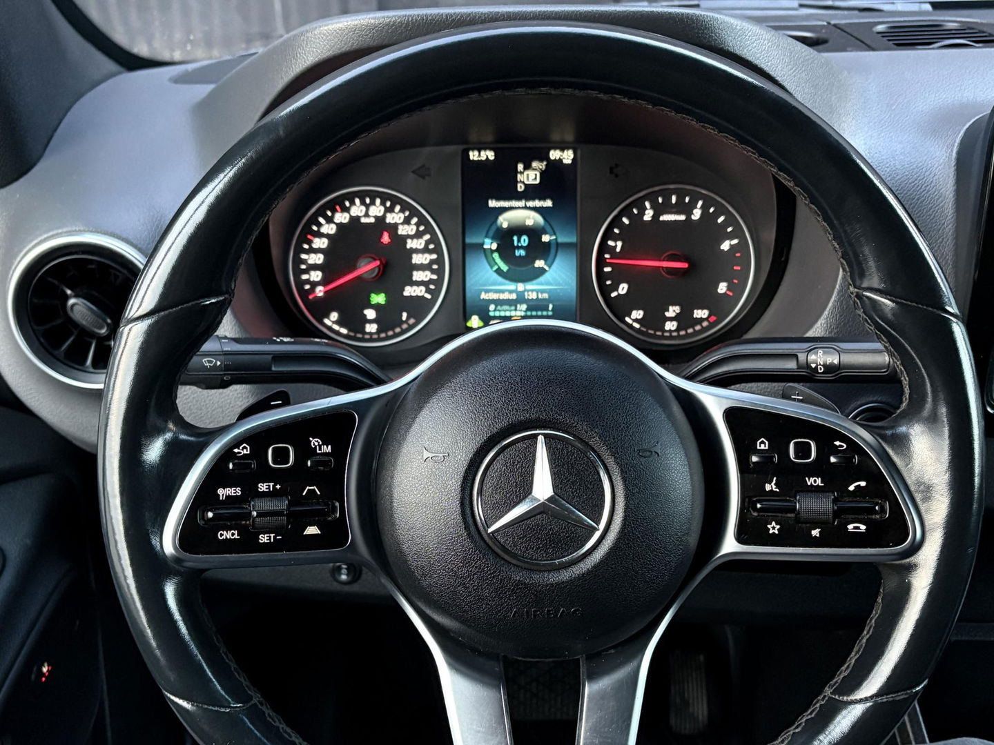 Mercedes-Benz Sprinter 519 3.0 CDI V6 L2H2 EURO 6 | DUBBELLUCHT | LED | ADAPTIVE CRUISE | 3500KG TREKKEN | DISTRONIC