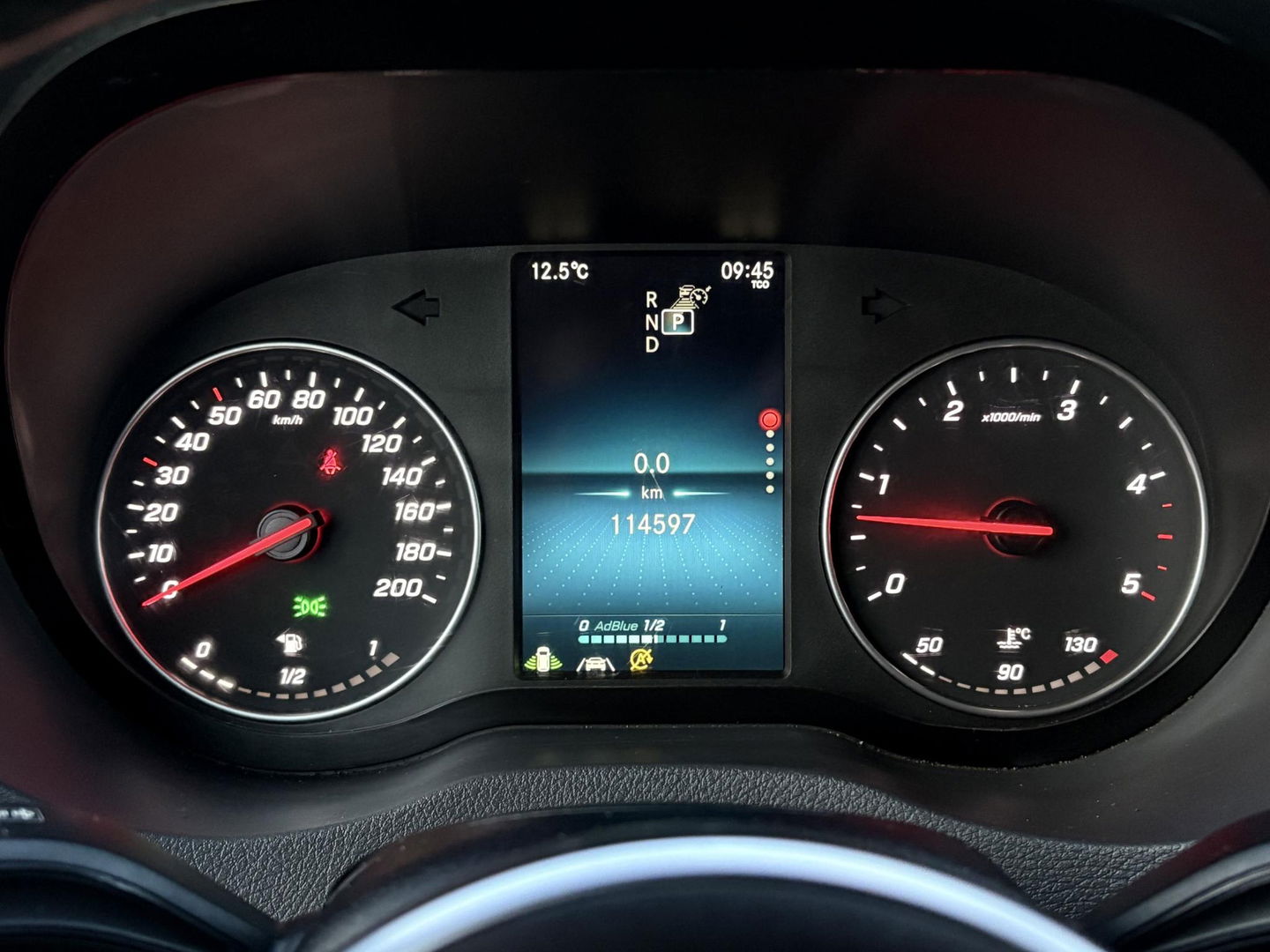 Mercedes-Benz Sprinter 519 3.0 CDI V6 L2H2 EURO 6 | DUBBELLUCHT | LED | ADAPTIVE CRUISE | 3500KG TREKKEN | DISTRONIC