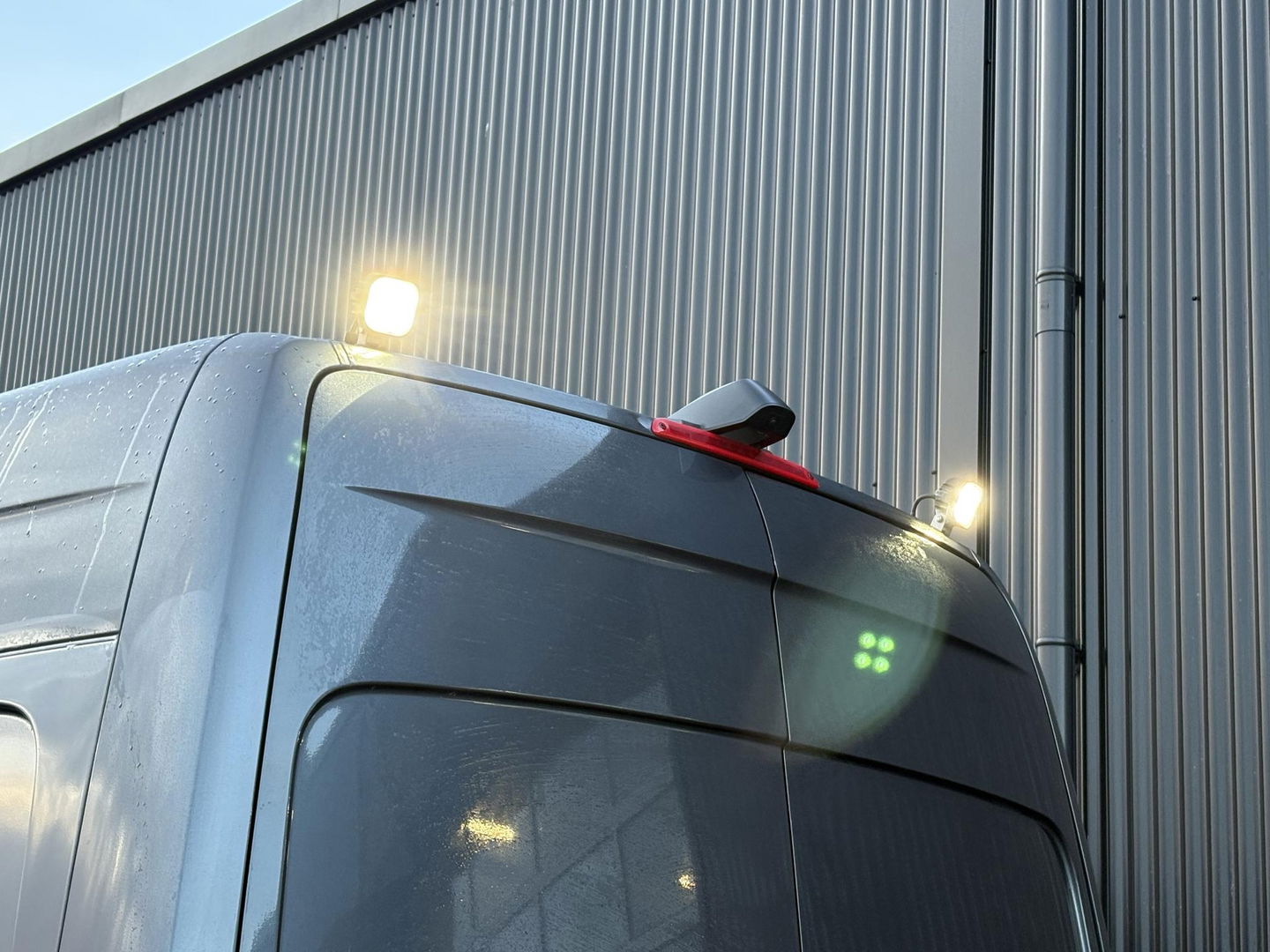 Mercedes-Benz Sprinter 519 3.0 CDI V6 L2H2 EURO 6 | DUBBELLUCHT | LED | ADAPTIVE CRUISE | 3500KG TREKKEN | DISTRONIC