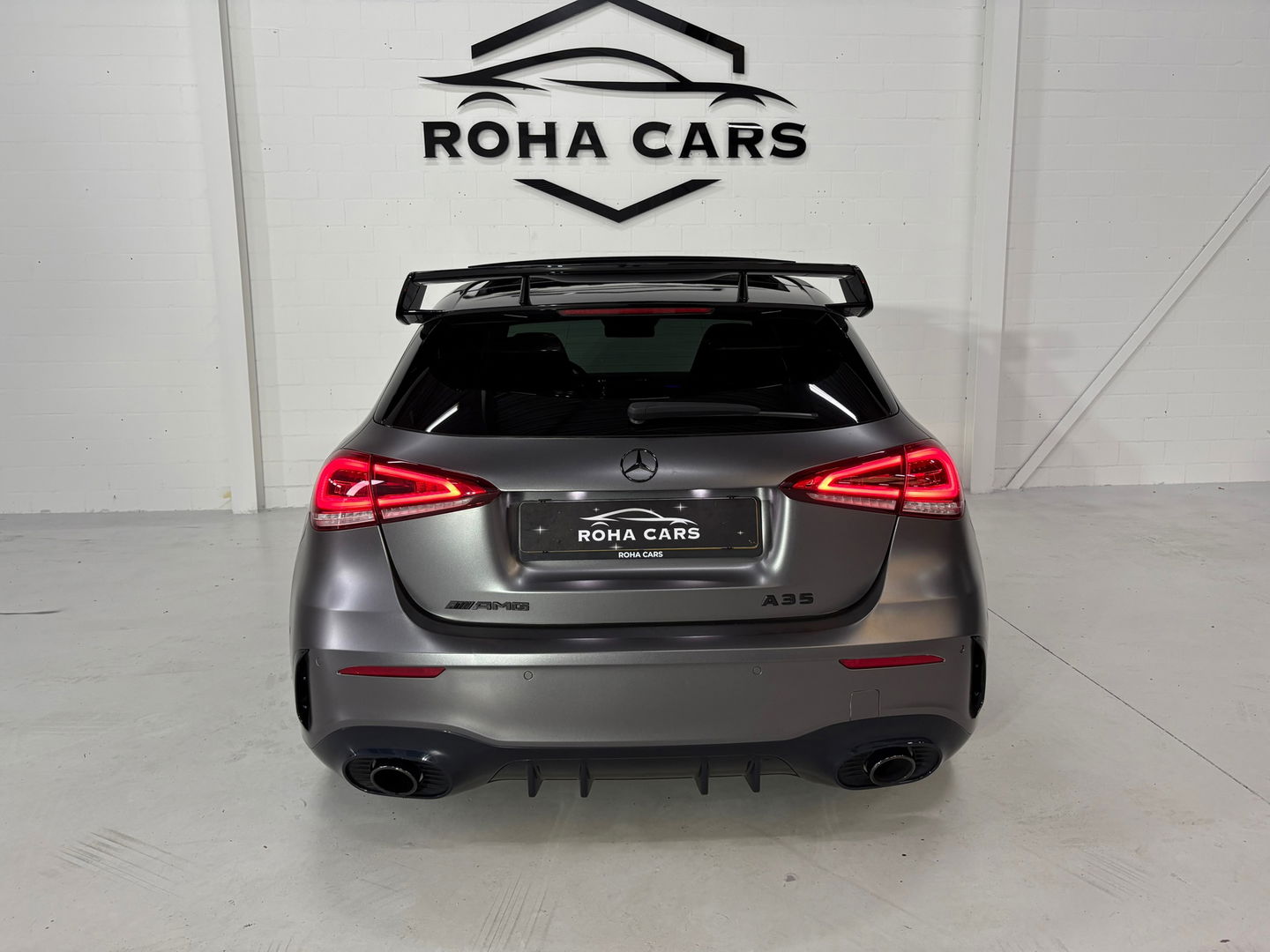 Mercedes-Benz A-Klasse AMG 35 4MATIC Premium Plus Pano Burmester