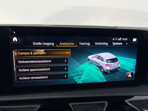 Mercedes-Benz A-Klasse AMG 35 4MATIC Premium Plus Pano Burmester