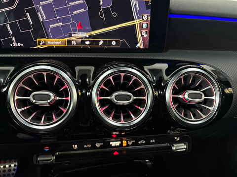 Mercedes-Benz A-Klasse AMG 35 4MATIC Premium Plus Pano Burmester