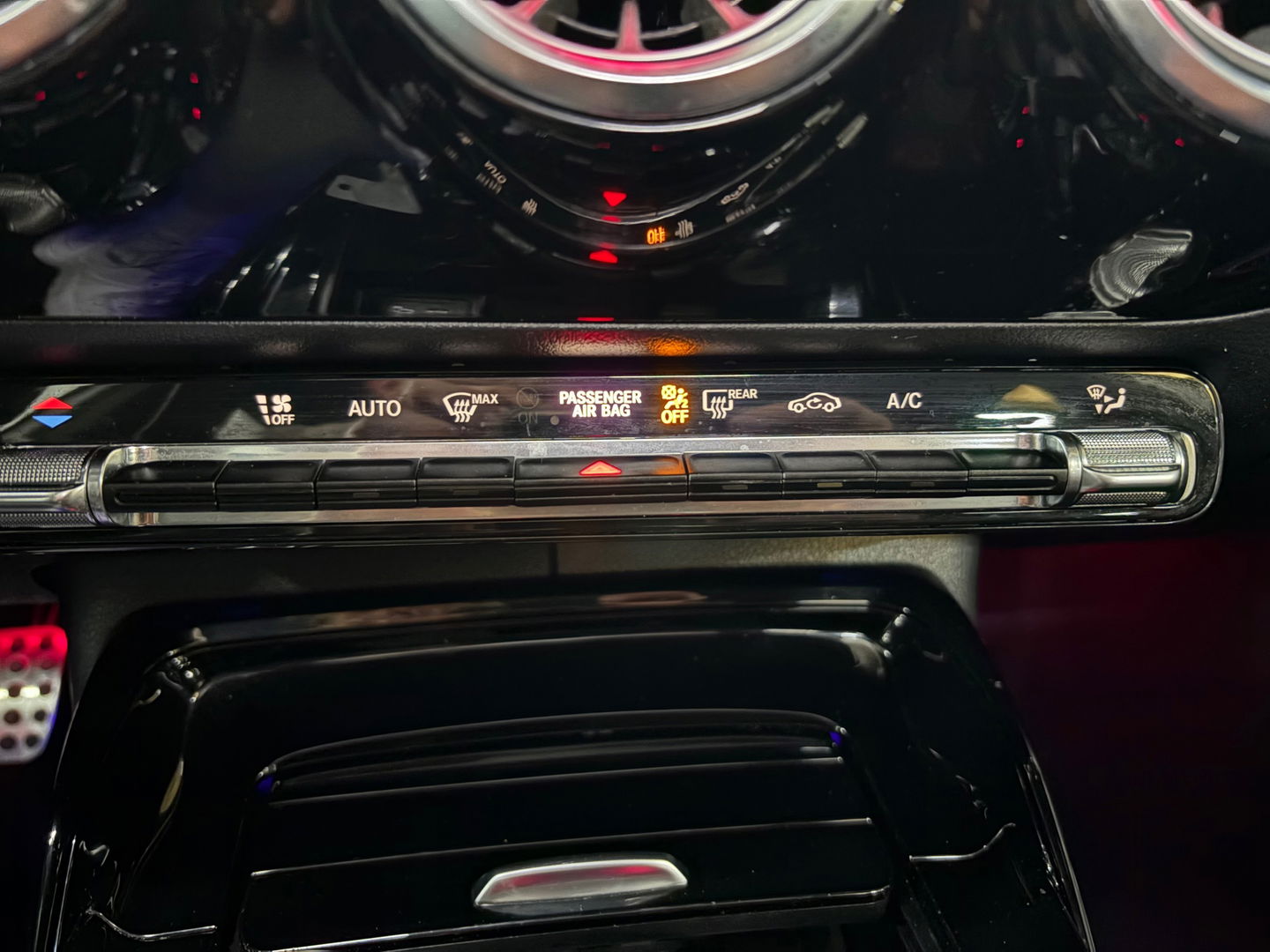 Mercedes-Benz A-Klasse AMG 35 4MATIC Premium Plus Pano Burmester