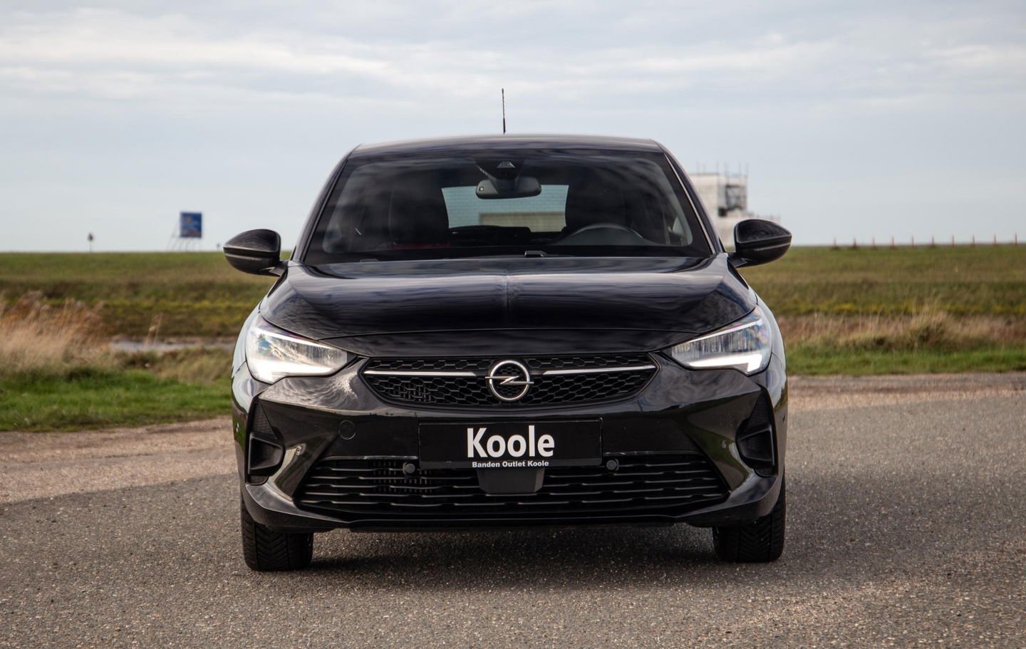 Opel Corsa 1.2 Turbo GS BLACK LINE / APPLE CARPLAY / AUTOMAAT / 360 CAMERA / STOELVERWARMING