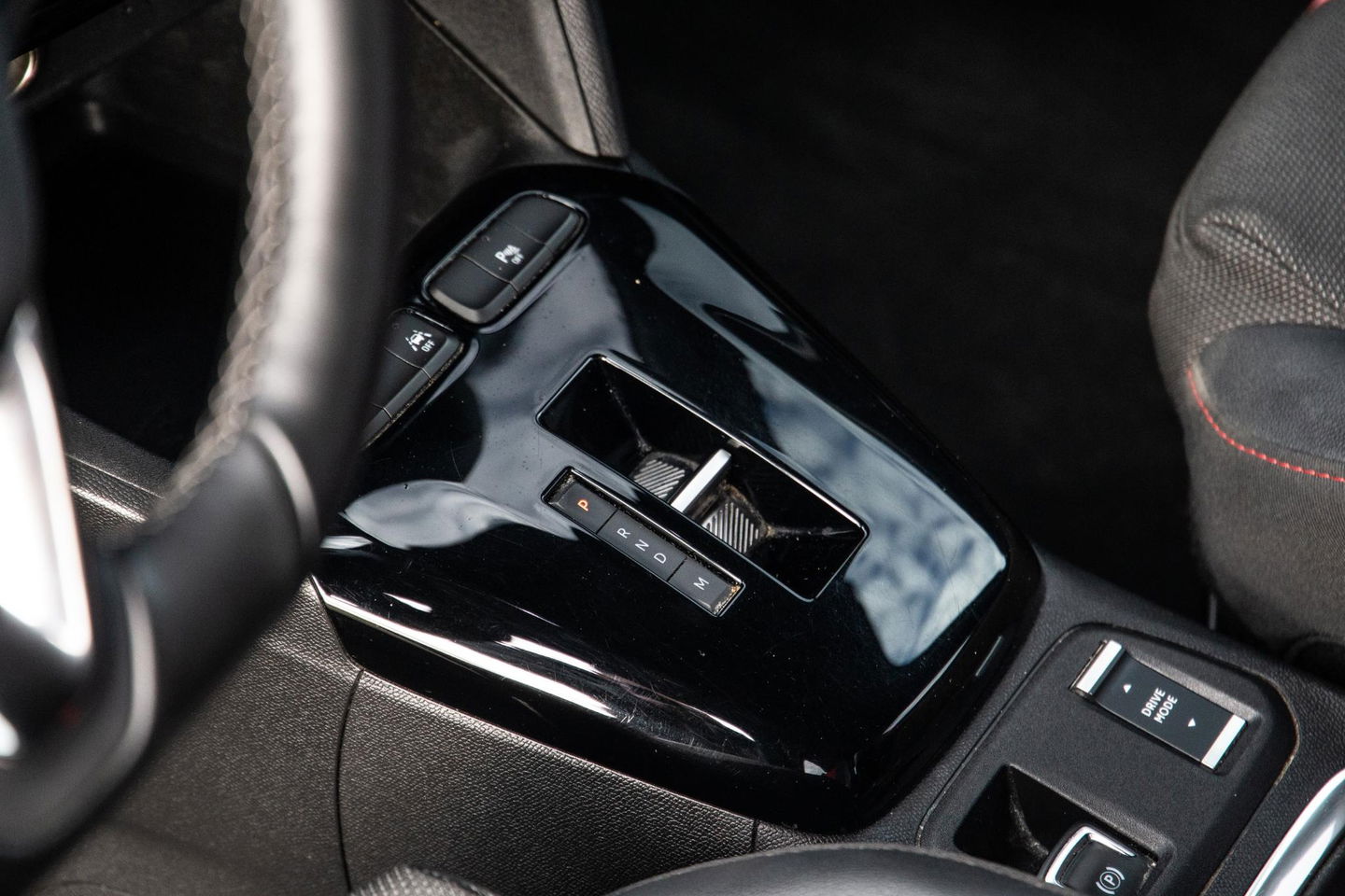 Opel Corsa 1.2 Turbo GS BLACK LINE / APPLE CARPLAY / AUTOMAAT / 360 CAMERA / STOELVERWARMING