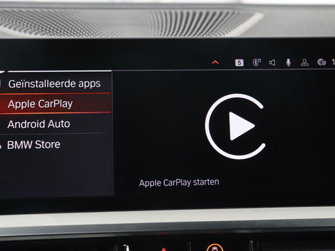 BMW 3 Serie 318i High Executive | Sport Line | Leder | Stoelverwarming | Camera | Sportstoelen | Carplay | Sfeerverlichting | Live Cockpit | Navigatie | Full LED | Climate control | Park Assist | Cruise control