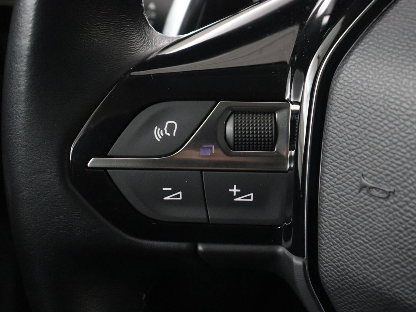 Peugeot 508 1.6 HYbrid 225 Allure | Stoelverwarming | Trekhaak | Adaptive cruise | Camera | Carplay | Half leder | Keyless | Full LED | Climate control | Sfeerverlichting | PHEV | Plug In