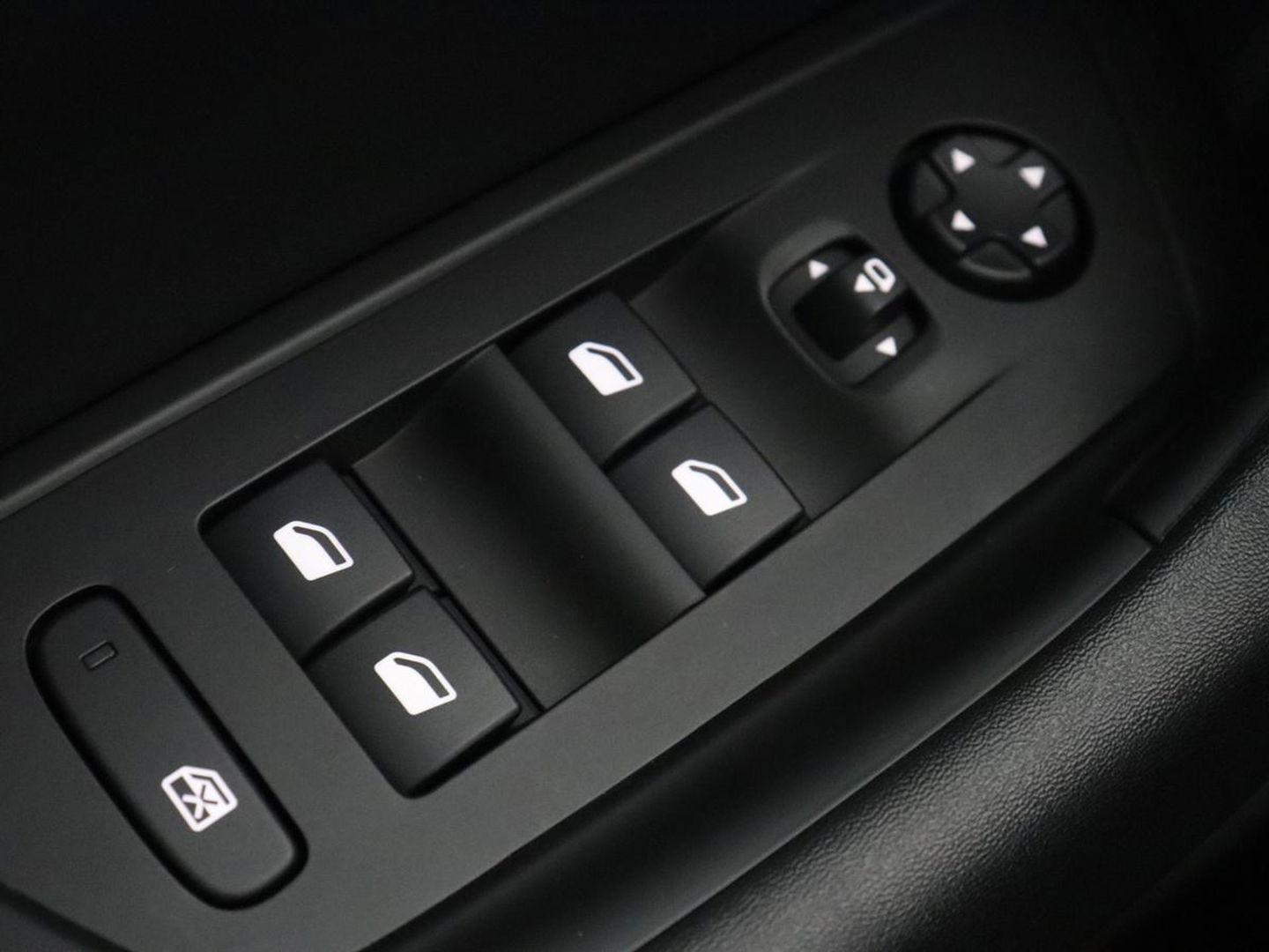 Peugeot 508 1.6 HYbrid 225 Allure | Stoelverwarming | Trekhaak | Adaptive cruise | Camera | Carplay | Half leder | Keyless | Full LED | Climate control | Sfeerverlichting | PHEV | Plug In