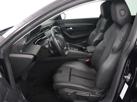 Peugeot 508 1.6 HYbrid 225 Allure | Stoelverwarming | Trekhaak | Adaptive cruise | Camera | Carplay | Half leder | Keyless | Full LED | Climate control | Sfeerverlichting | PHEV | Plug In
