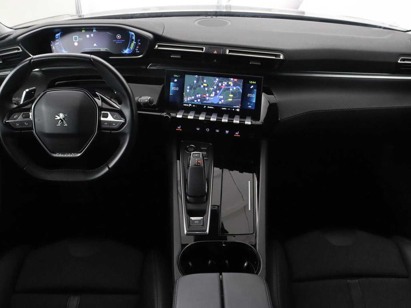 Peugeot 508 1.6 HYbrid 225 Allure | Stoelverwarming | Trekhaak | Adaptive cruise | Camera | Carplay | Half leder | Keyless | Full LED | Climate control | Sfeerverlichting | PHEV | Plug In