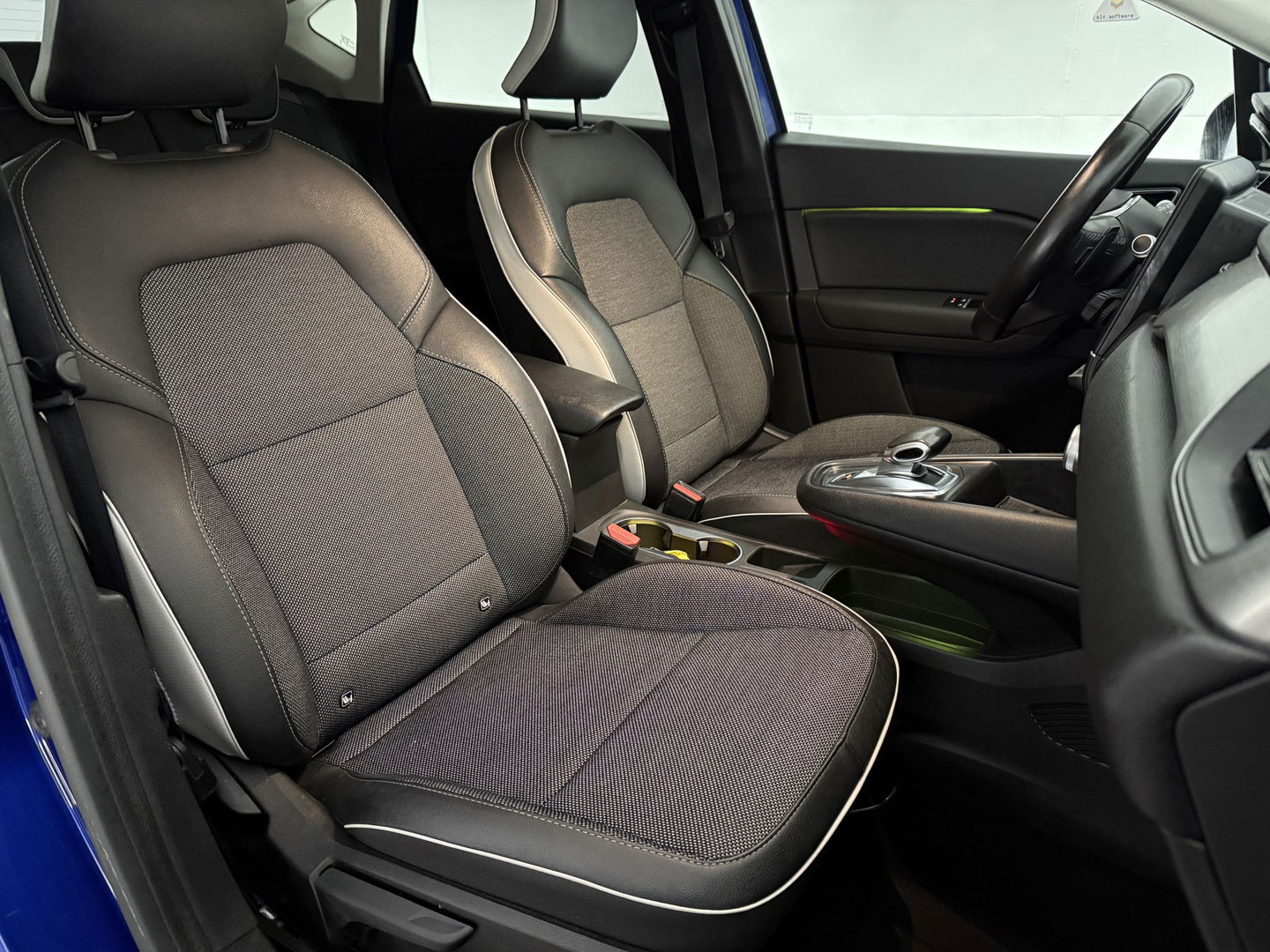 Renault Captur 1.3 TCe Intens | Camera | Adap. Cruise | Sfeer | Bose | Virtual | Trekh. | Stuurverw. | Keyless | Carplay | NAP