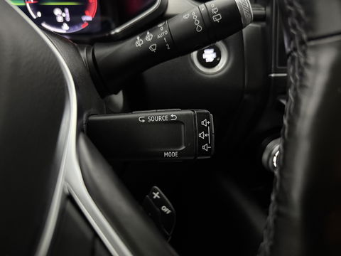 Renault Captur 1.3 TCe Intens | Camera | Adap. Cruise | Sfeer | Bose | Virtual | Trekh. | Stuurverw. | Keyless | Carplay | NAP