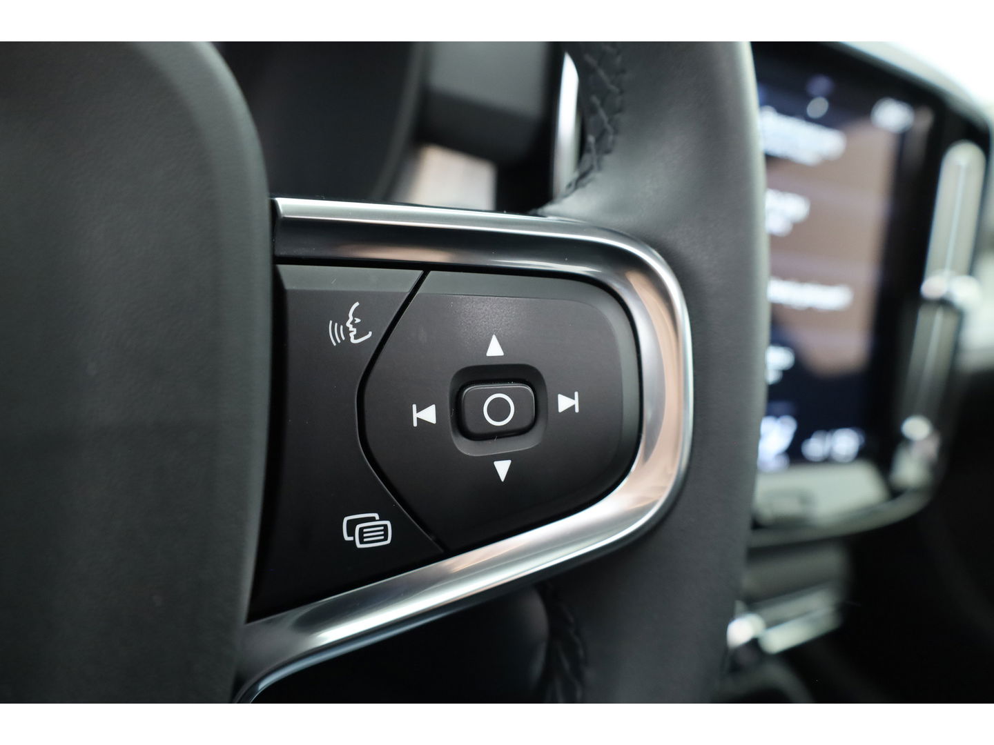 Volvo XC40 T4 Recharge Inscription Expression | Pano | Camera | Stoel- Stuurverw. | Memory seat | Navi | Apple CarPlay