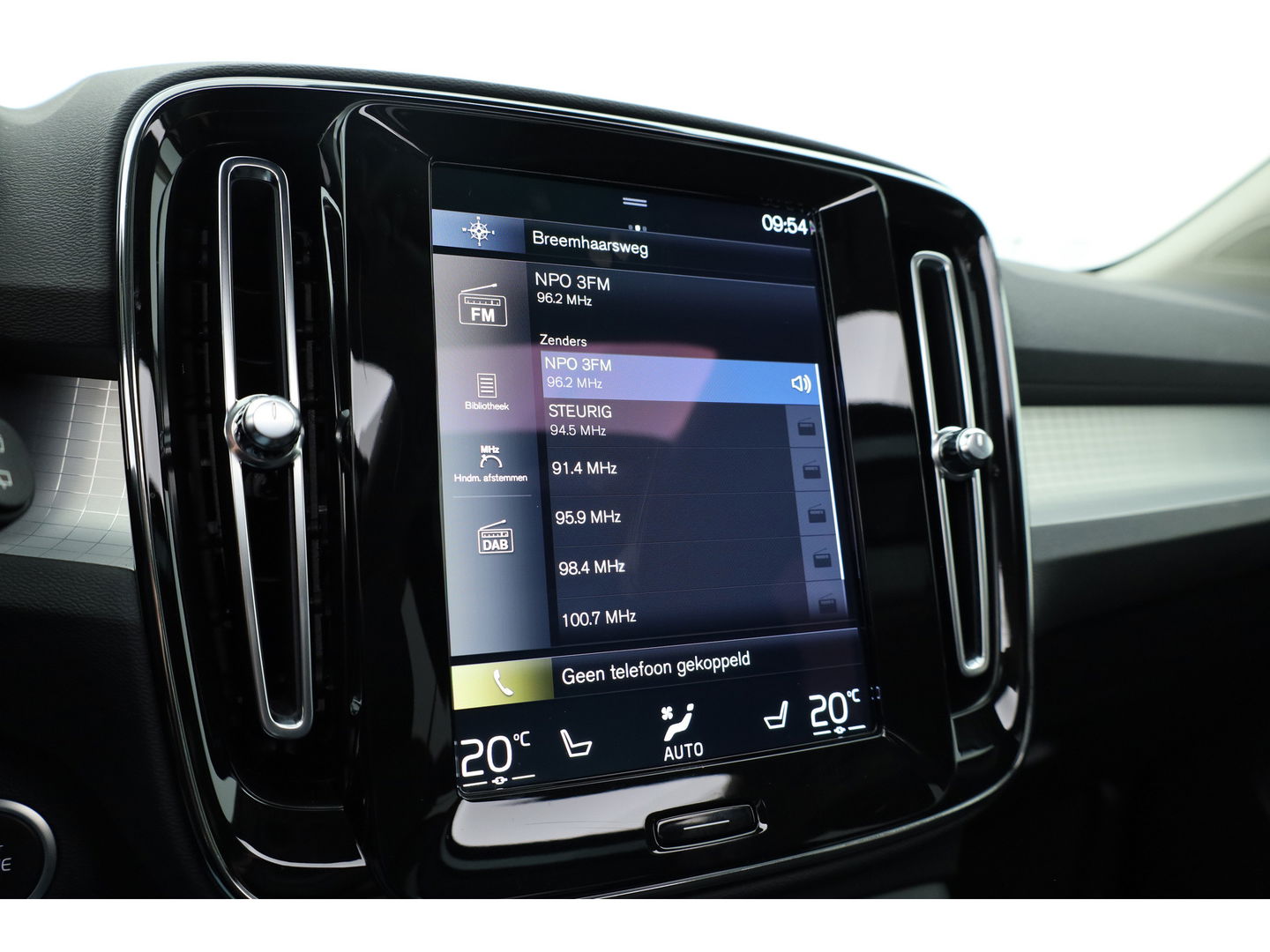 Volvo XC40 T4 Recharge Inscription Expression | Pano | Camera | Stoel- Stuurverw. | Memory seat | Navi | Apple CarPlay