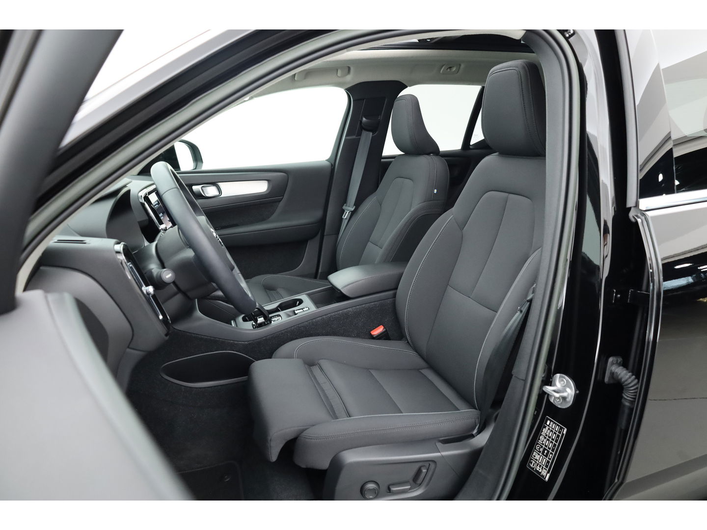 Volvo XC40 T4 Recharge Inscription Expression | Pano | Camera | Stoel- Stuurverw. | Memory seat | Navi | Apple CarPlay