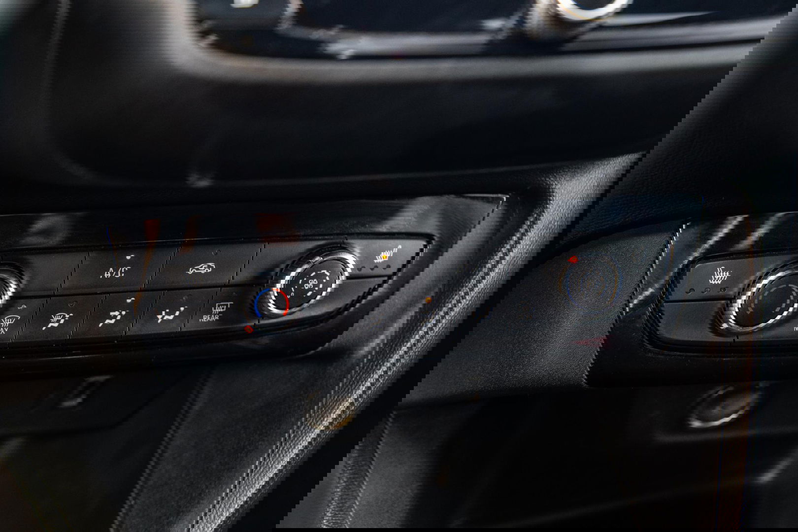 Opel Corsa 1.2 Turbo GS BLACK LINE / APPLE CARPLAY / AUTOMAAT / 360 CAMERA / STOELVERWARMING