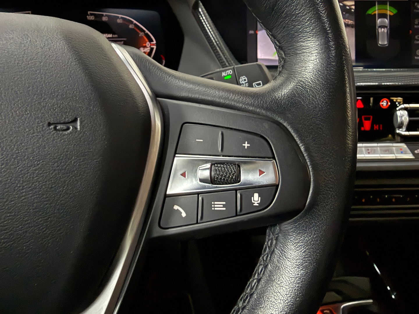 BMW 1-serie 118i HUD Led Keyless Memory leer