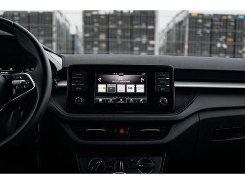 Škoda Fabia 1.0 TSI Ambition | AIRCO | CRUISE | PDC | FULL LED | ALL SEASON BANDEN