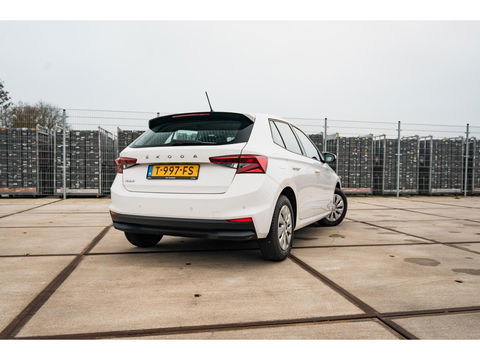 Škoda Fabia 1.0 TSI Ambition | AIRCO | CRUISE | PDC | FULL LED | ALL SEASON BANDEN