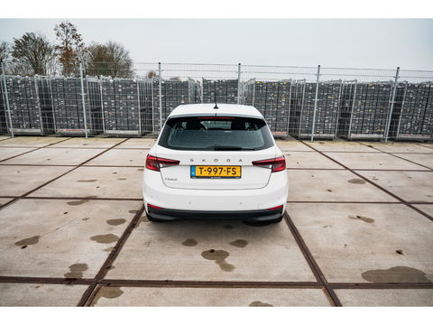 Škoda Fabia 1.0 TSI Ambition | AIRCO | CRUISE | PDC | FULL LED | ALL SEASON BANDEN