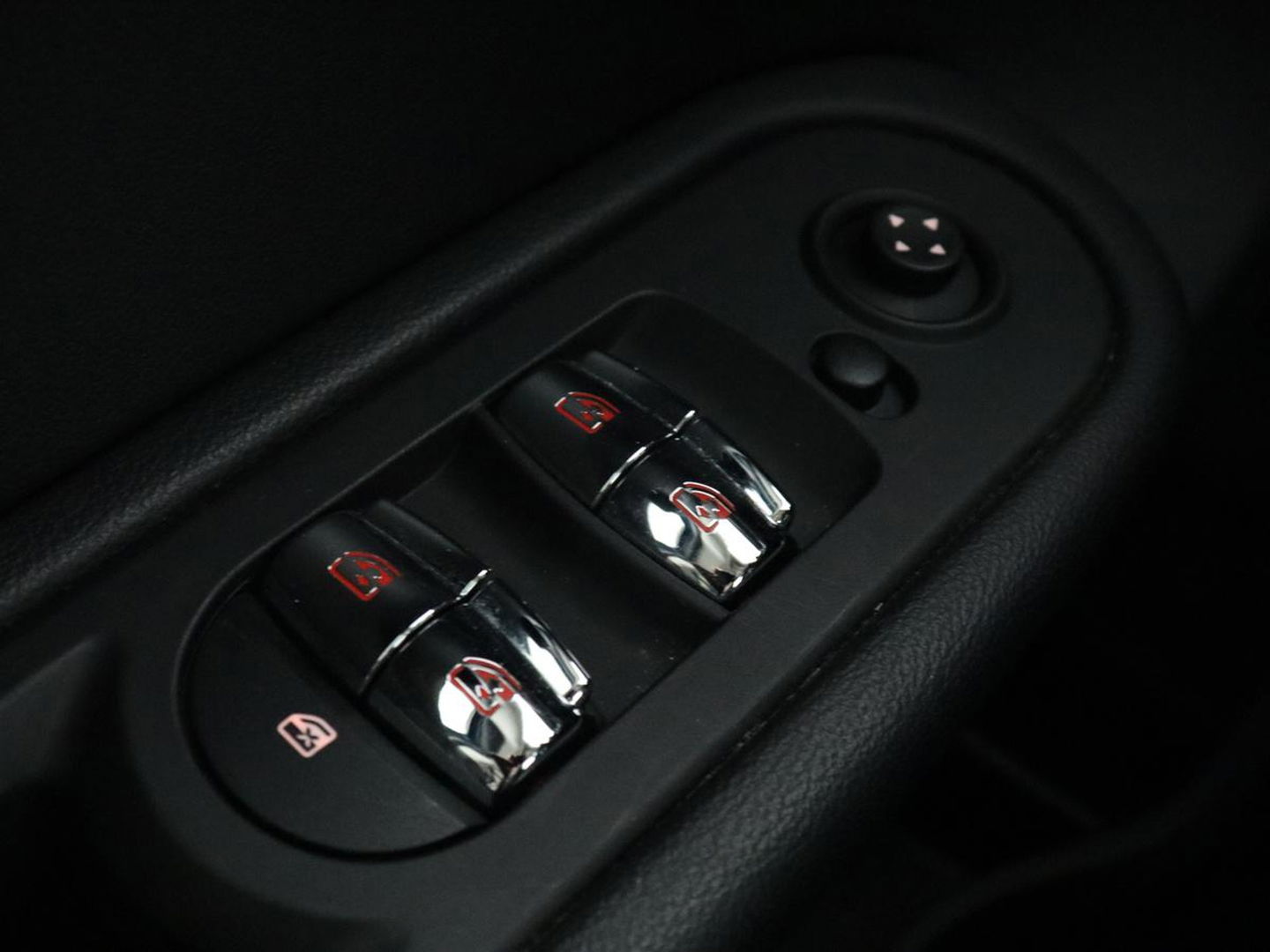 MINI Countryman 1.5 Cooper Chili | Automaat | Full LED | Navigatie | Parkeerhulp | Climate control | 17'' | Bluetooth | Cruise control