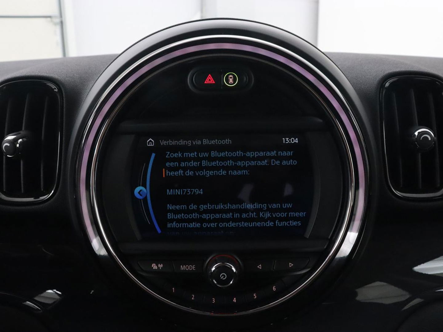 MINI Countryman 1.5 Cooper Chili | Automaat | Full LED | Navigatie | Parkeerhulp | Climate control | 17'' | Bluetooth | Cruise control