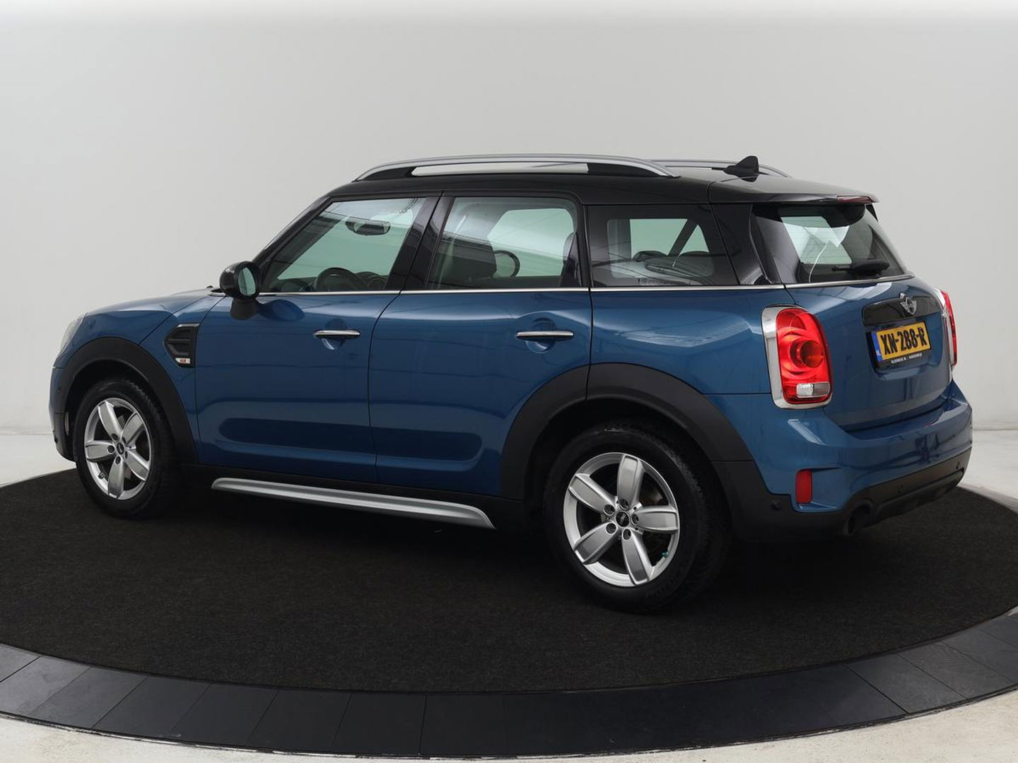 MINI Countryman 1.5 Cooper Chili | Automaat | Full LED | Navigatie | Parkeerhulp | Climate control | 17'' | Bluetooth | Cruise control