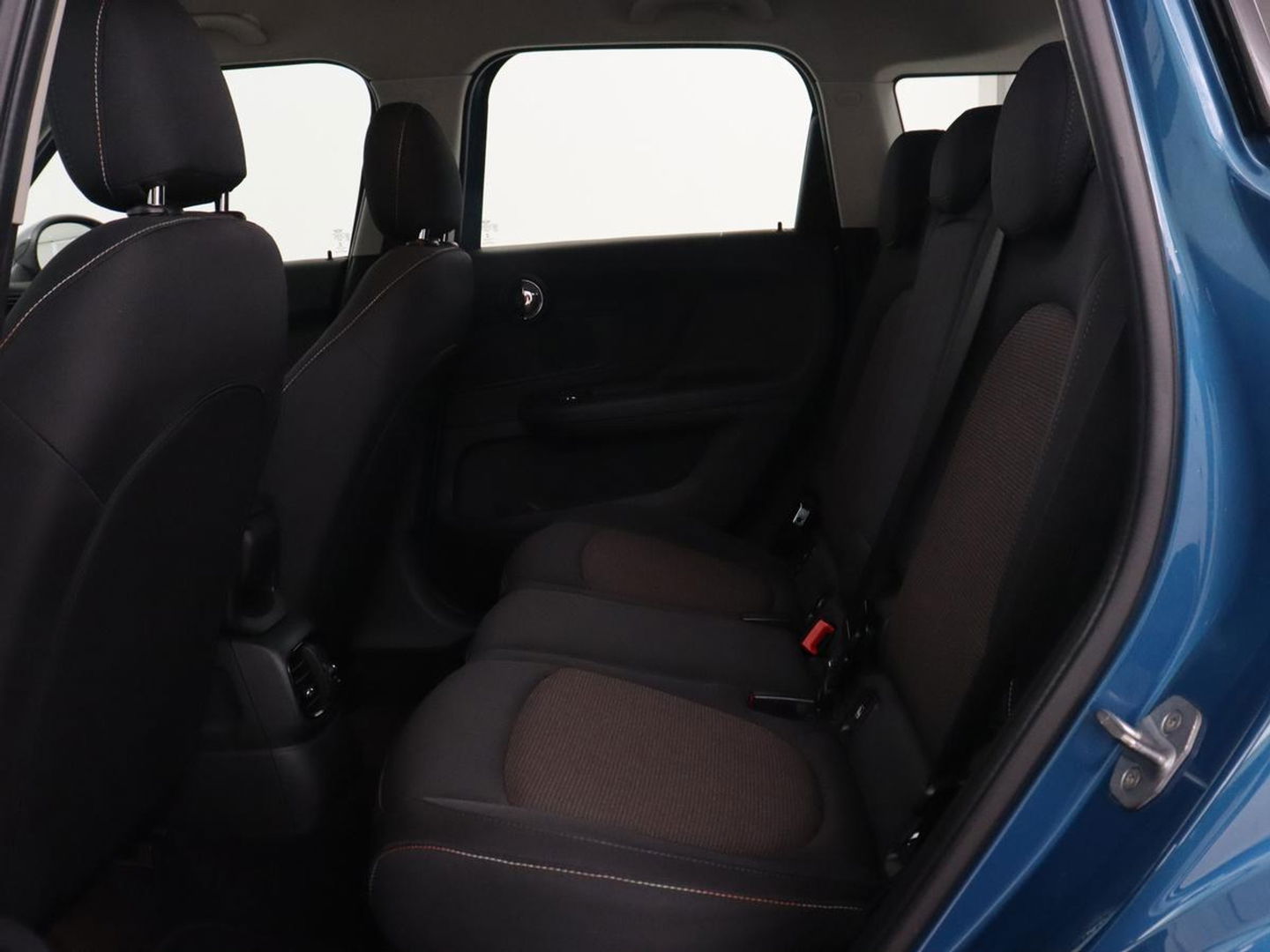 MINI Countryman 1.5 Cooper Chili | Automaat | Full LED | Navigatie | Parkeerhulp | Climate control | 17'' | Bluetooth | Cruise control