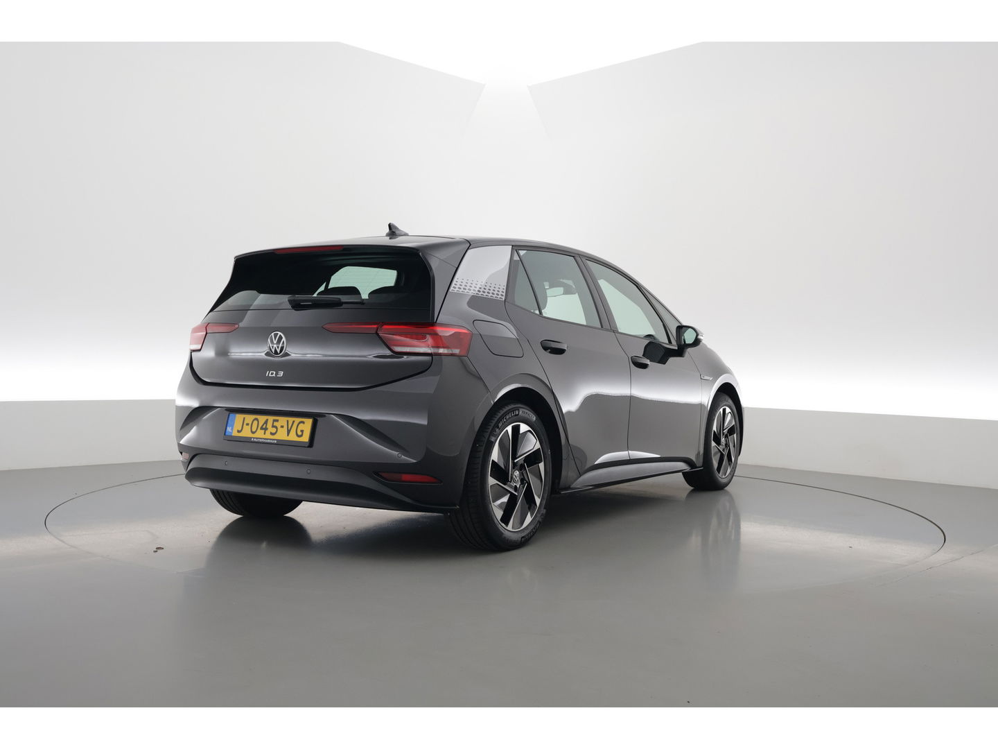 Volkswagen ID.3 First 58 kWh | Navi | Stoel- Stuurverw. | Adapt. Cruise | Apple CarPlay | PDC