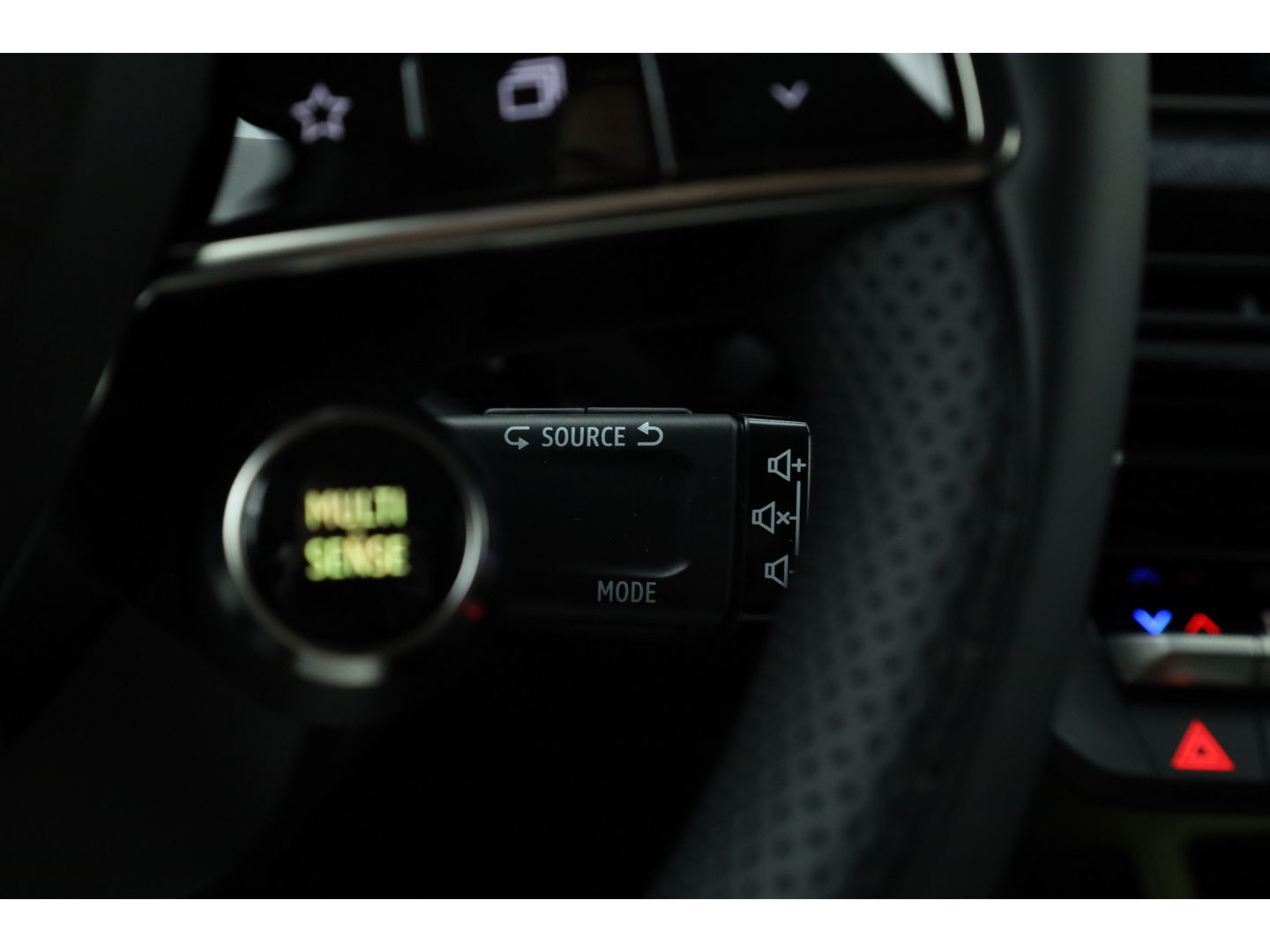 Renault 5 comfort range iconic cinq 52 kWh | Navi | Stoel- Stuurverw. | Adapt. Cruise | Camera | 18'' | Apple CarPlay