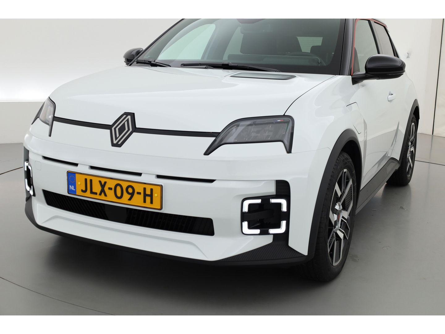 Renault 5 comfort range iconic cinq 52 kWh | Navi | Stoel- Stuurverw. | Adapt. Cruise | Camera | 18'' | Apple CarPlay