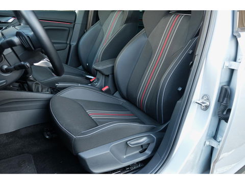 Škoda Kamiq 1.0 TSI DSG Monte Carlo | PANO | STOEL, STUUR & VOORRUIT VERW. | ADAPTIVE CRUISE | DIGI DASH | SPORT