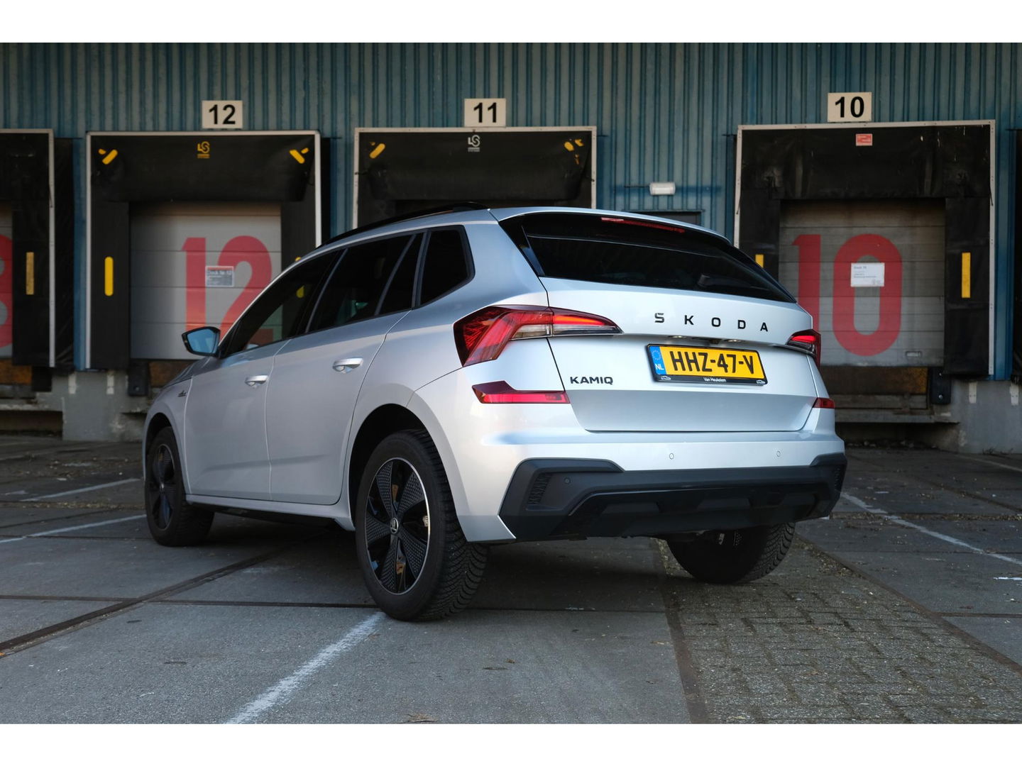 Škoda Kamiq 1.0 TSI DSG Monte Carlo | PANO | STOEL, STUUR & VOORRUIT VERW. | ADAPTIVE CRUISE | DIGI DASH | SPORT