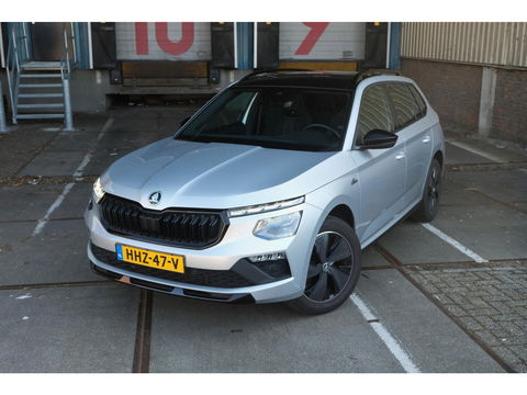 Škoda Kamiq 1.0 TSI DSG Monte Carlo | PANO | STOEL, STUUR & VOORRUIT VERW. | ADAPTIVE CRUISE | DIGI DASH | SPORT