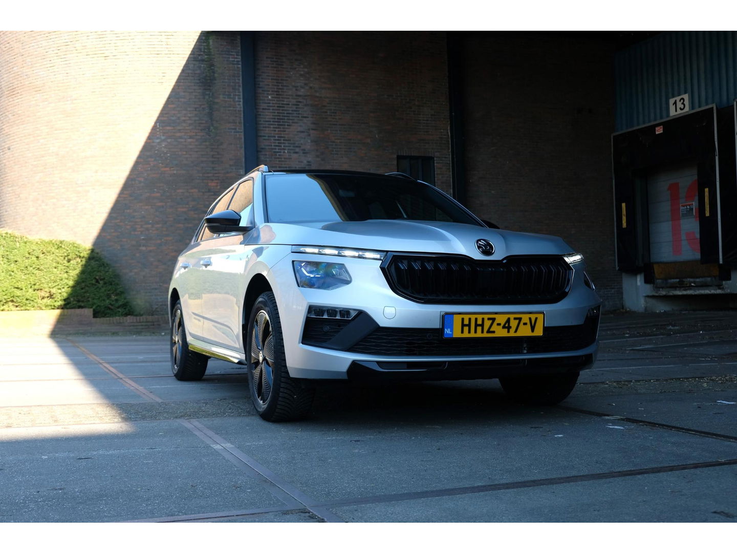 Škoda Kamiq 1.0 TSI DSG Monte Carlo | PANO | STOEL, STUUR & VOORRUIT VERW. | ADAPTIVE CRUISE | DIGI DASH | SPORT