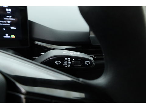 MG Mg4 electric Standard 51 kWh | Dig. Cockpit | Nav + CarPlay | Adapt. Cruise | Camera | Dab | PDC | LED | ACC