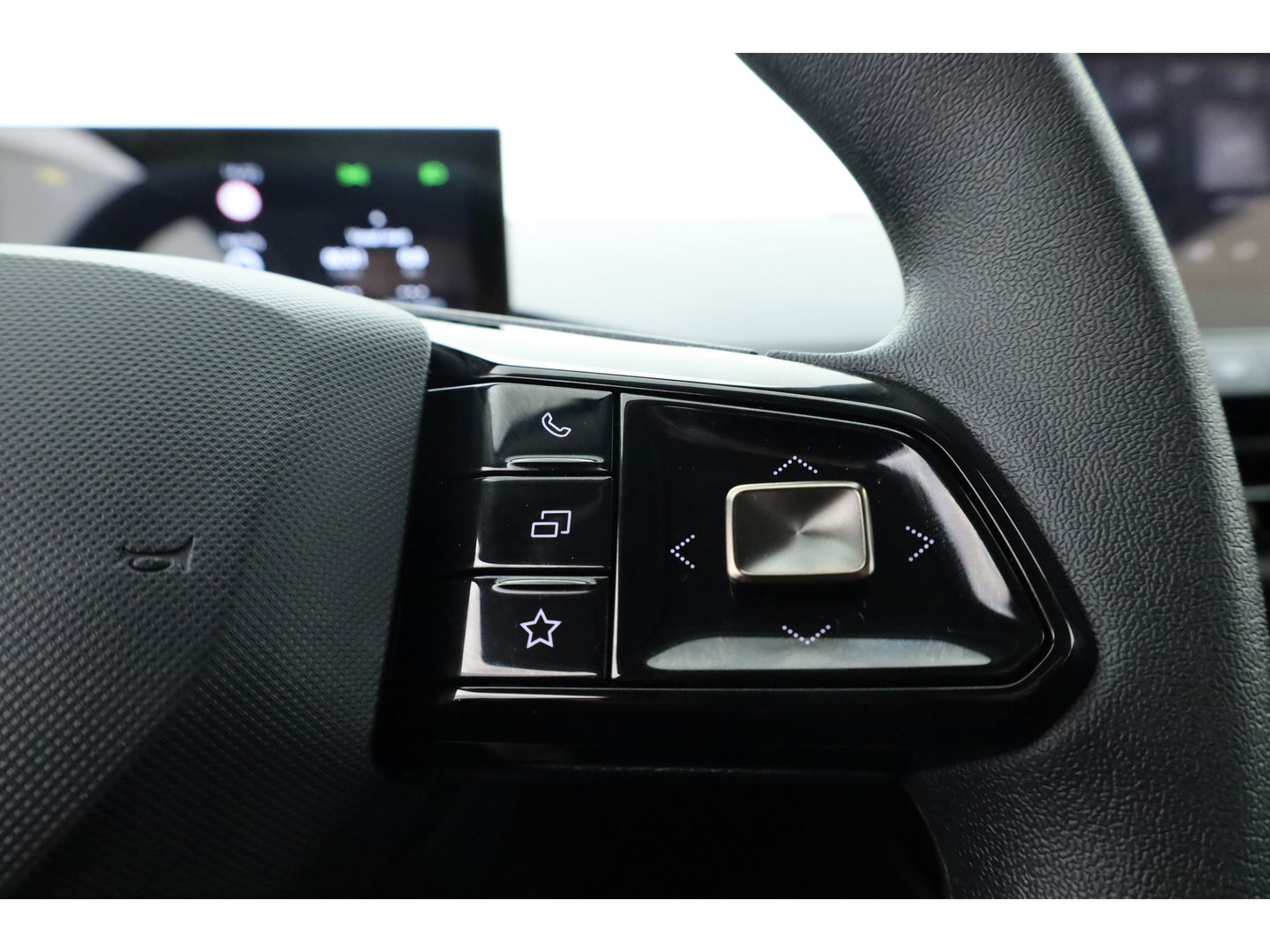 MG Mg4 electric Standard 51 kWh | Dig. Cockpit | Nav + CarPlay | Adapt. Cruise | Camera | Dab | PDC | LED | ACC