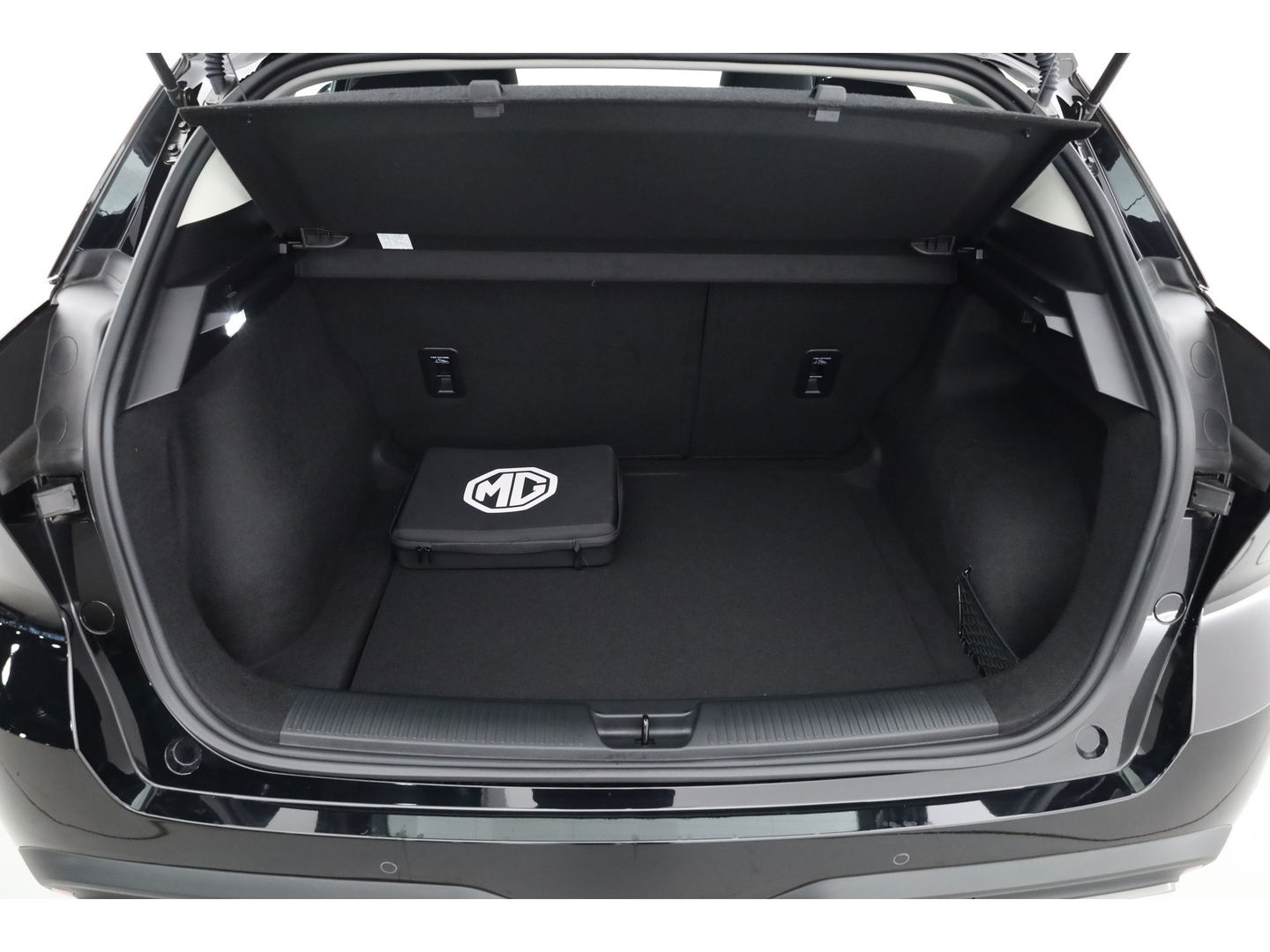 MG Mg4 electric Standard 51 kWh | Dig. Cockpit | Nav + CarPlay | Adapt. Cruise | Camera | Dab | PDC | LED | ACC